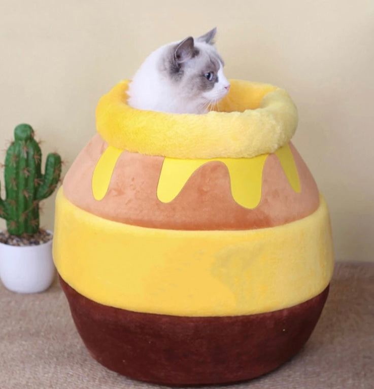 Winnie-the-Pooh Honey Pot Cat Bed with Removable Pillow